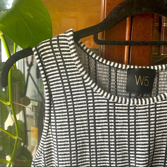 W5 | Anthropologie tank - Picture 2 of 7